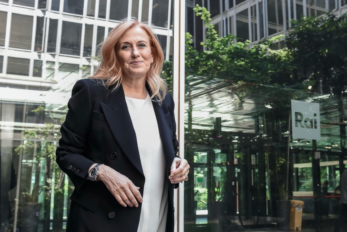 Rai, bufera su Monica Maggioni: i giornalisti si ribellano al turno dell’alba Rai, bufera su Monica Maggioni: i giornalisti si ribellano al turno dell’alba
