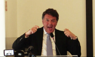 Renzi: “Solo IV credibile sulla riforma del fisco, Conte pensava al cashback”