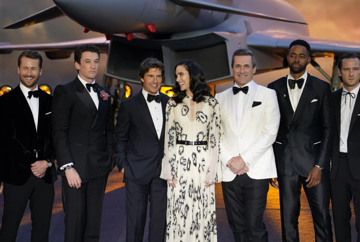 Top Gun: Maverick trionfa al botteghino, Tom Cruise conquista i fan nostalgici Top Gun: Maverick trionfa al botteghino, Tom Cruise conquista i fan nostalgici