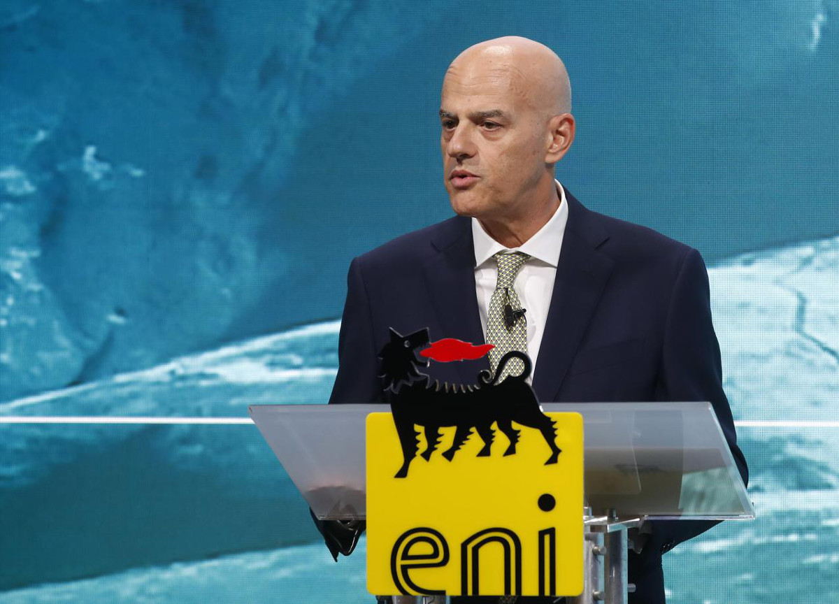 Eni, Descalzi: “Italia svincolata dal gas russo solo nell’inverno 2024-2025”