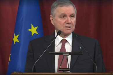 Visco: “Nel biennio frena la crescita, con la guerra meno due punti di Pil”