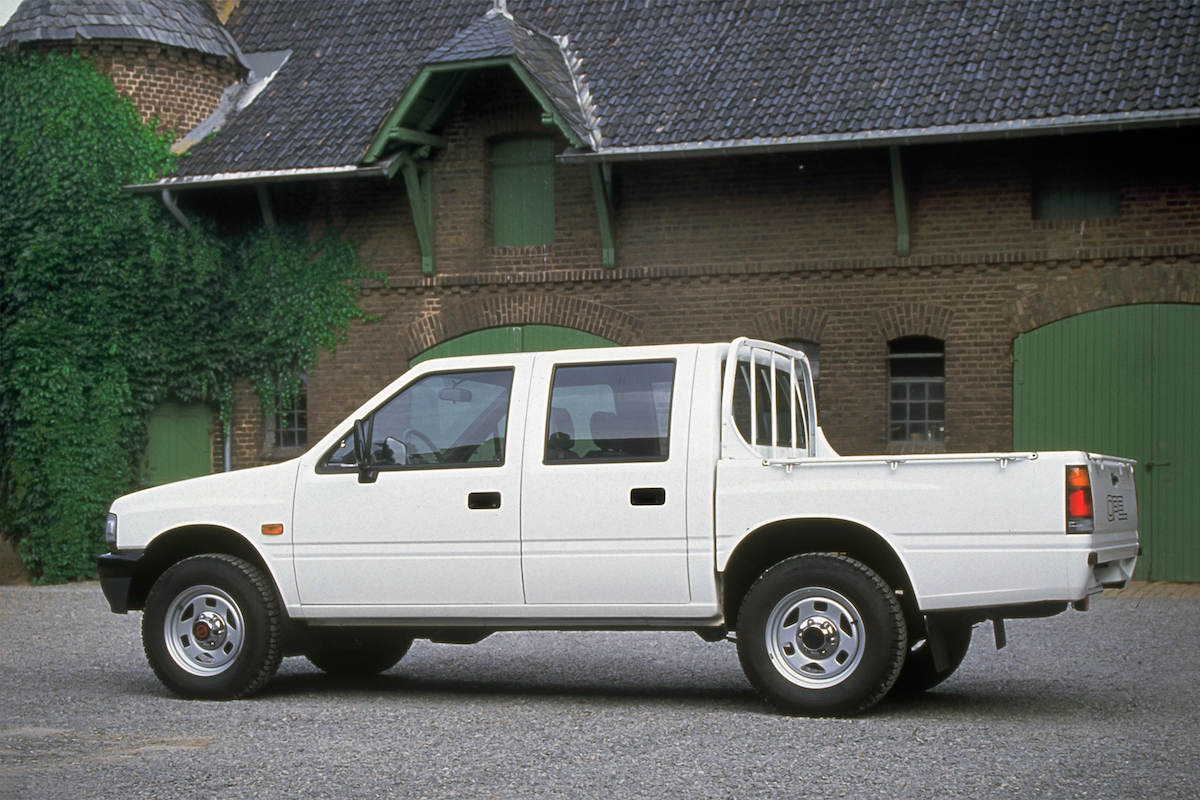 30 anni fa debuttavano in Italia i pick-up Opel Campo 30 anni fa debuttavano in Italia i pick-up Opel Campo