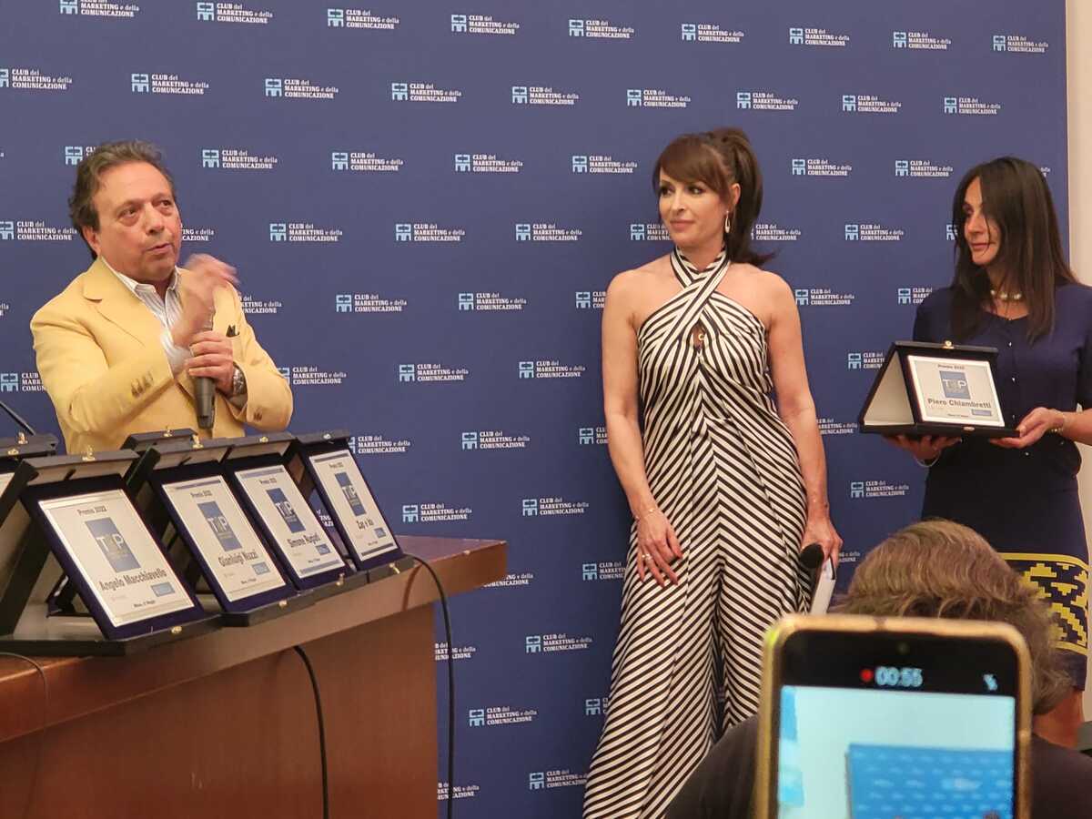 Premio Top Comunicator, Perrino sul giornalismo d’oggi cita Marchionne e Wittgenstein