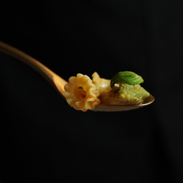 Alessandro Borghese, mostra “N” Uovo Mondo e nuove ricette nel suo ristorante Alessandro Borghese, mostra “N” Uovo Mondo e nuove ricette nel suo ristorante