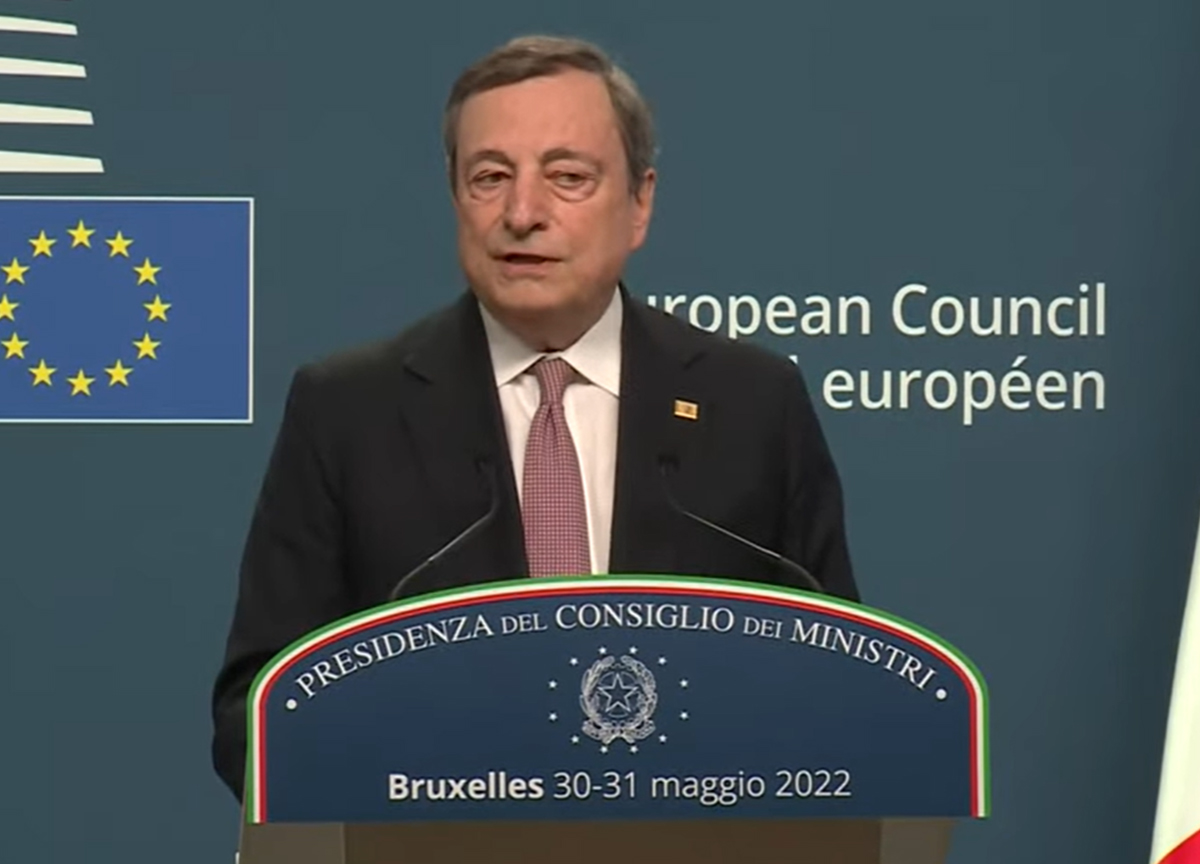 Embargo petrolio, Draghi a Scholz: “Mi spieghi qual è il vostro problema?”