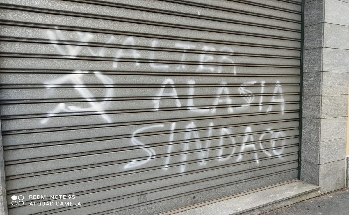 Sesto San Giovanni, scritta pro Br: “Walter Alasia sindaco” Sesto San Giovanni, scritta pro Br: “Walter Alasia sindaco”