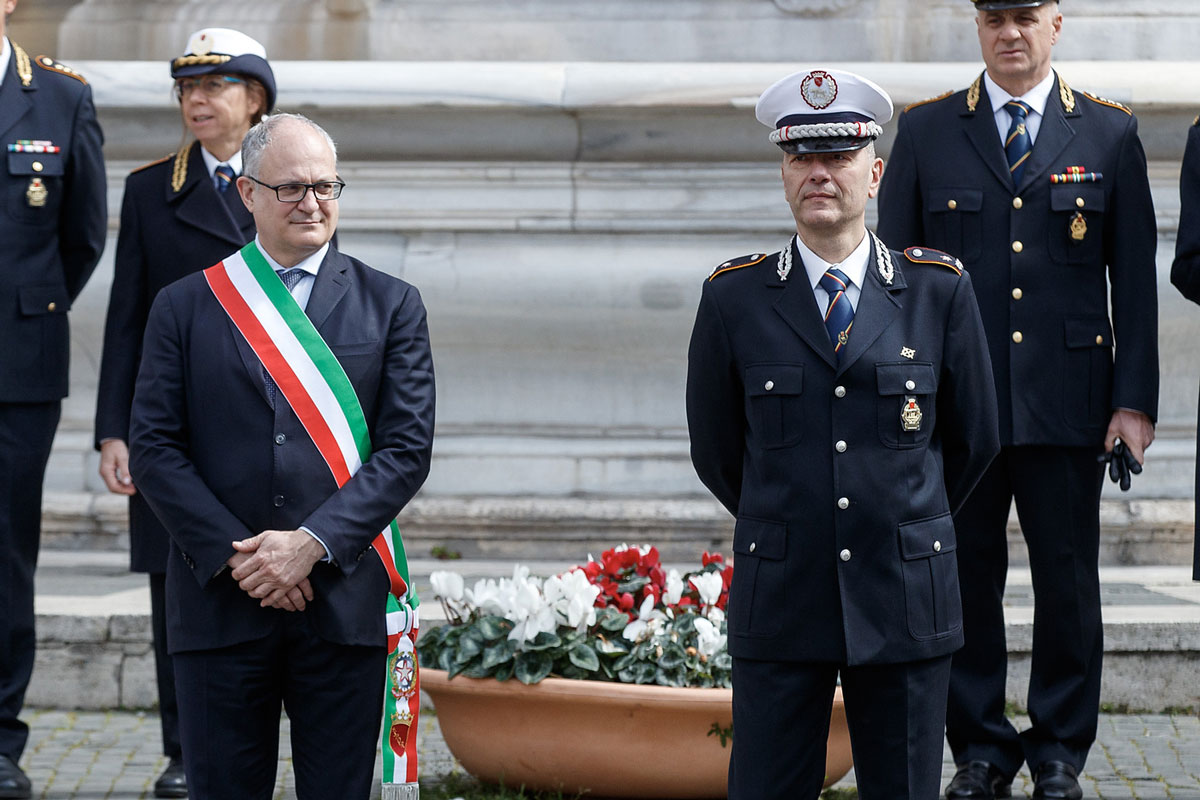 Vigili Roma, bufera sulla parata: il comandante lascia Gualtieri. E’ rottura Vigili Roma, bufera sulla parata: il comandante lascia Gualtieri. E’ rottura