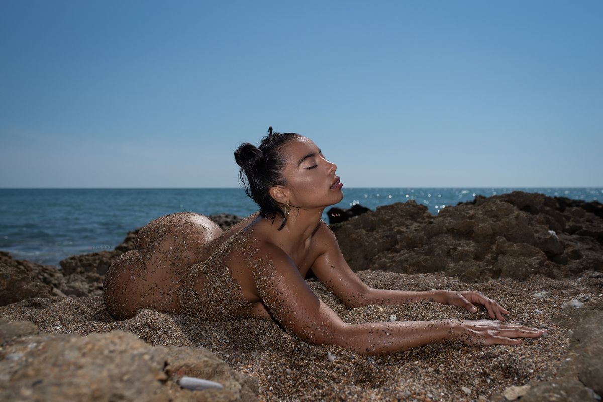 I colori del mare? Verde e arancio. Calore dall’Ecuador, Mia è la spiaggia