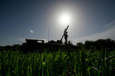 Guerra, Kiev distrugge l’armata russa a Izyum. Il Papa: “L’Ucraina mi aspetta”