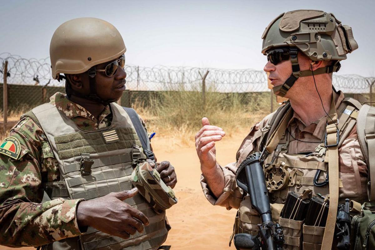Guerra Ucraina, l’Africa avverte: “Le sanzioni a Mosca causeranno un esodo” Guerra Ucraina, l’Africa avverte: “Le sanzioni a Mosca causeranno un esodo”