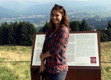 Funerali Carol Maltesi, la commovente lettera delle cugine