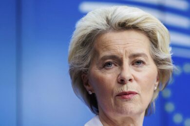 Salario minimo, caos governo. Ma l’Ue stringe i tempi sulla direttiva