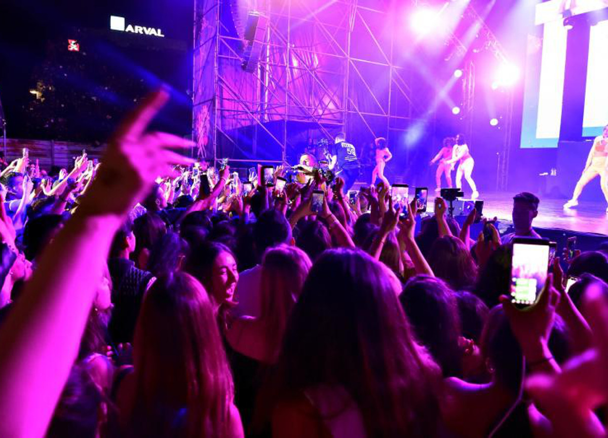 Punti da siringhe tra la folla. Nuova psicosi di massa, sostanze tossiche