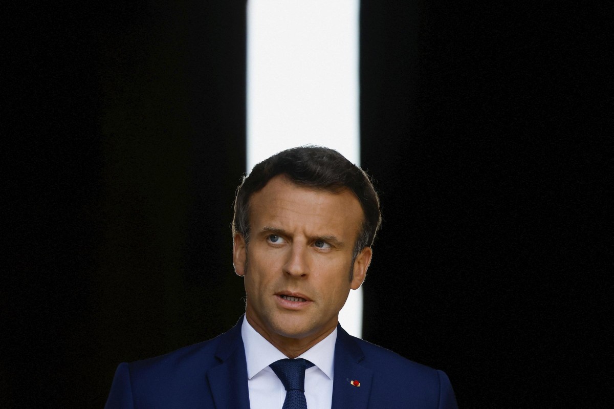 Elezioni Francia, la maggioranza di Macron perde colpi: i sondaggi Elezioni Francia, la maggioranza di Macron perde colpi: i sondaggi