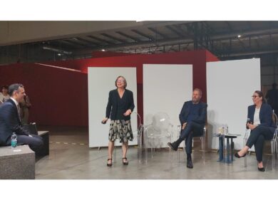 Intesa Sanpaolo premia la crescita sostenibile al Salone del Mobile