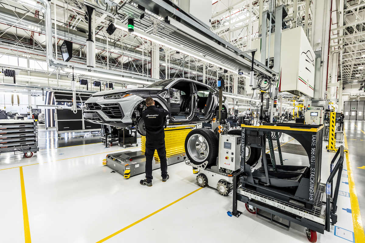 Lamborghini Urus, record di produzione in 4 anni Lamborghini Urus, record di produzione in 4 anni