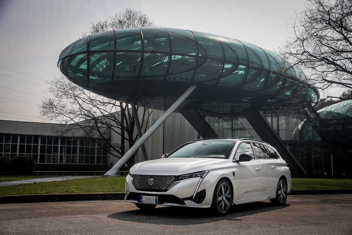 Debutta sul mercato italiano la Nuova PEUGEOT 308 SW Debutta sul mercato italiano la Nuova PEUGEOT 308 SW