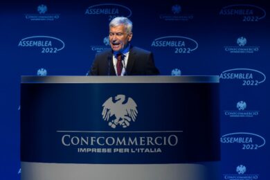 Sangalli: “Inflazione nel 2022 al 6,5%. Persi 930mila posti dal 2019″