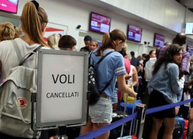 Sciopero aereo, stop ai voli di Ryanair, Easyjet e Volotea. Caos a Bergamo