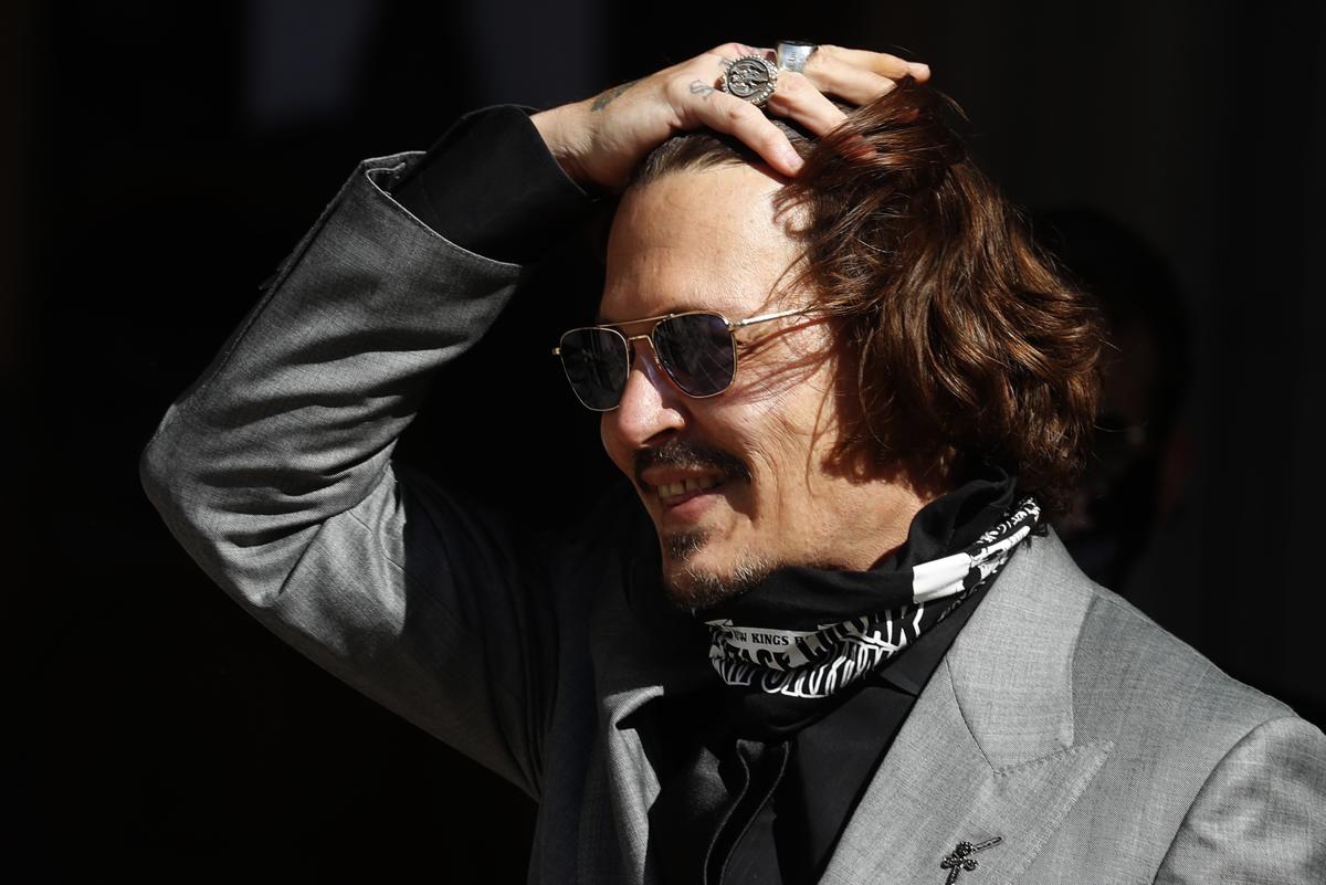Depp-Heard, Johnny rinuncia al risarcimento: “Non è una questione di soldi” Depp-Heard, Johnny rinuncia al risarcimento: “Non è una questione di soldi”