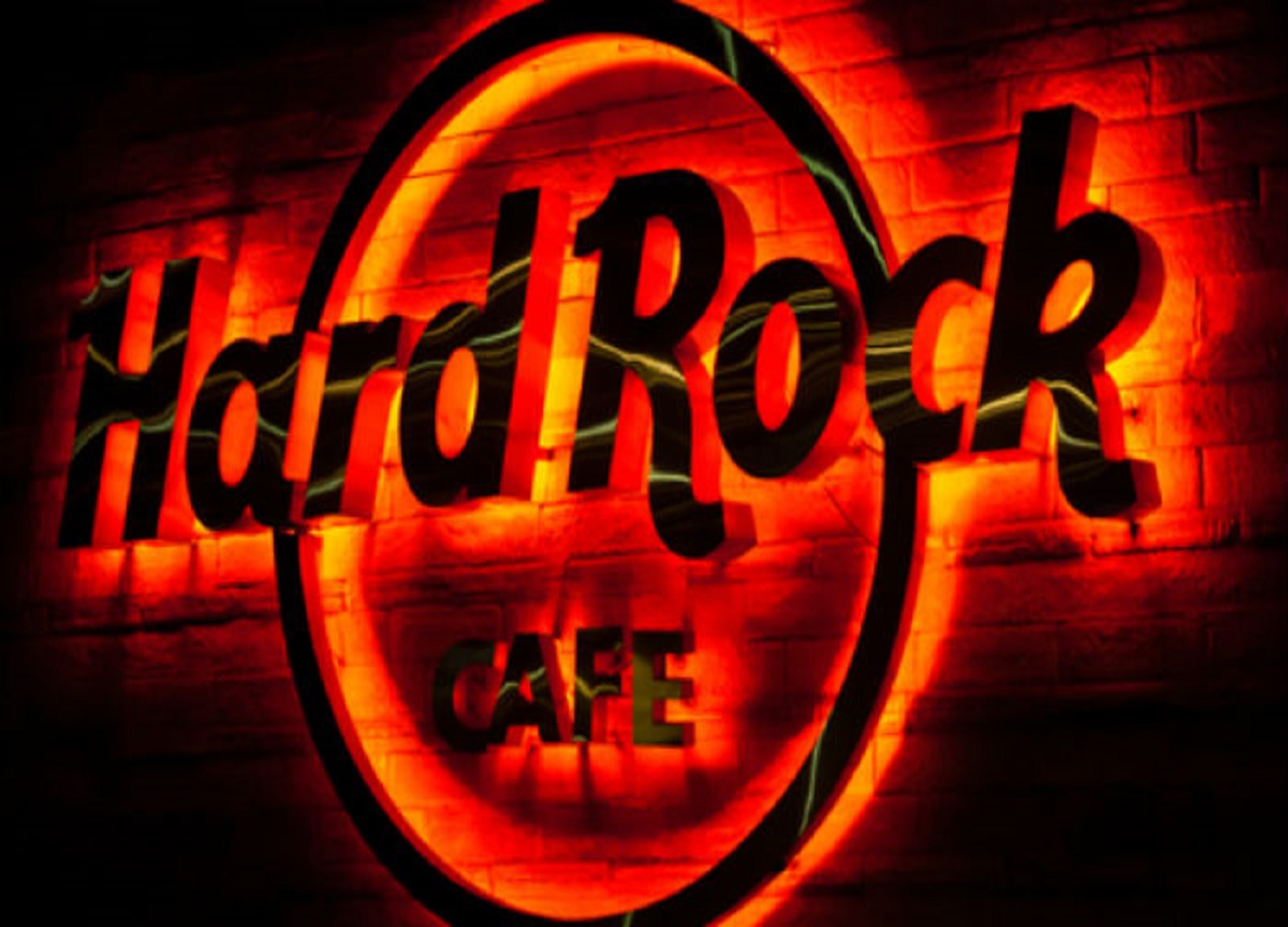 Apre a Milano il famoso ristorante e locale Hard Rock Cafè Apre a Milano il famoso ristorante e locale Hard Rock Cafè