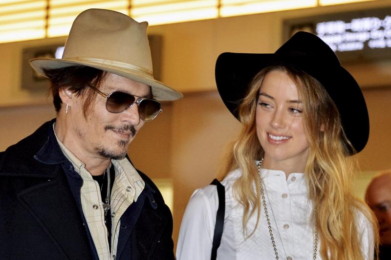 Depp-Heard, Johnny rinuncia al risarcimento: “Non è una questione di soldi” Depp-Heard, Johnny rinuncia al risarcimento: “Non è una questione di soldi”