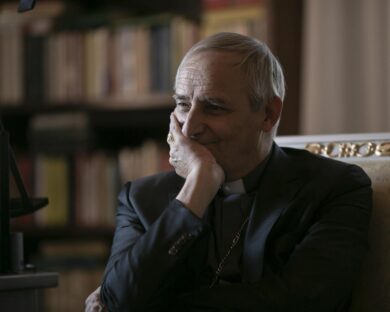 La Cei imbavaglia il Cardinale Zuppi: i suoi incontri li decide l’assemblea