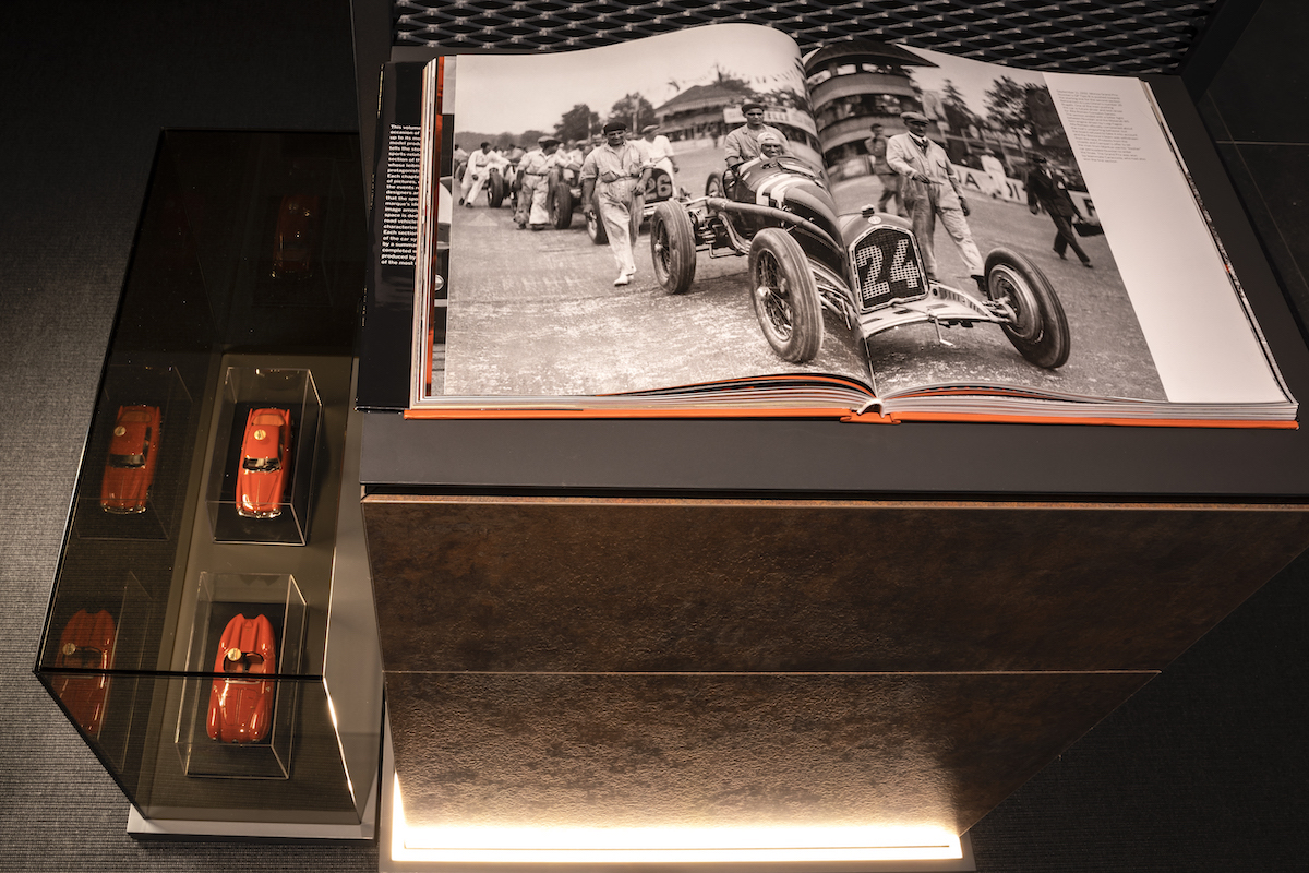 Inaugurato a Milano il primo showroom mondiale di Alfa Romeo Inaugurato a Milano il primo showroom mondiale di Alfa Romeo