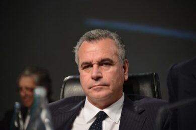 Bper annuncia il nuovo piano 2022-2025: l’utile sale a 800 mln, titolo ko