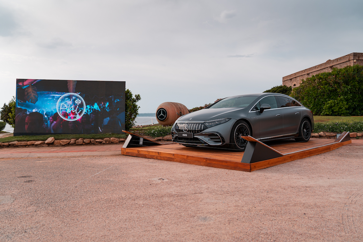 Mercedes-Benz rinnova la partnership con il Phi Beach Mercedes-Benz rinnova la partnership con il Phi Beach