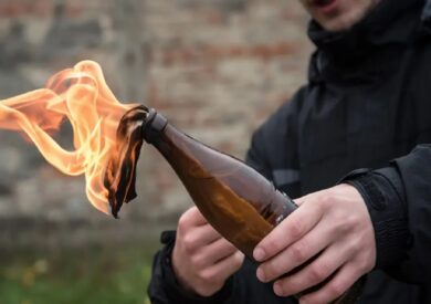 Trezzano sul Naviglio, molotov contro villa confiscata alla mafia