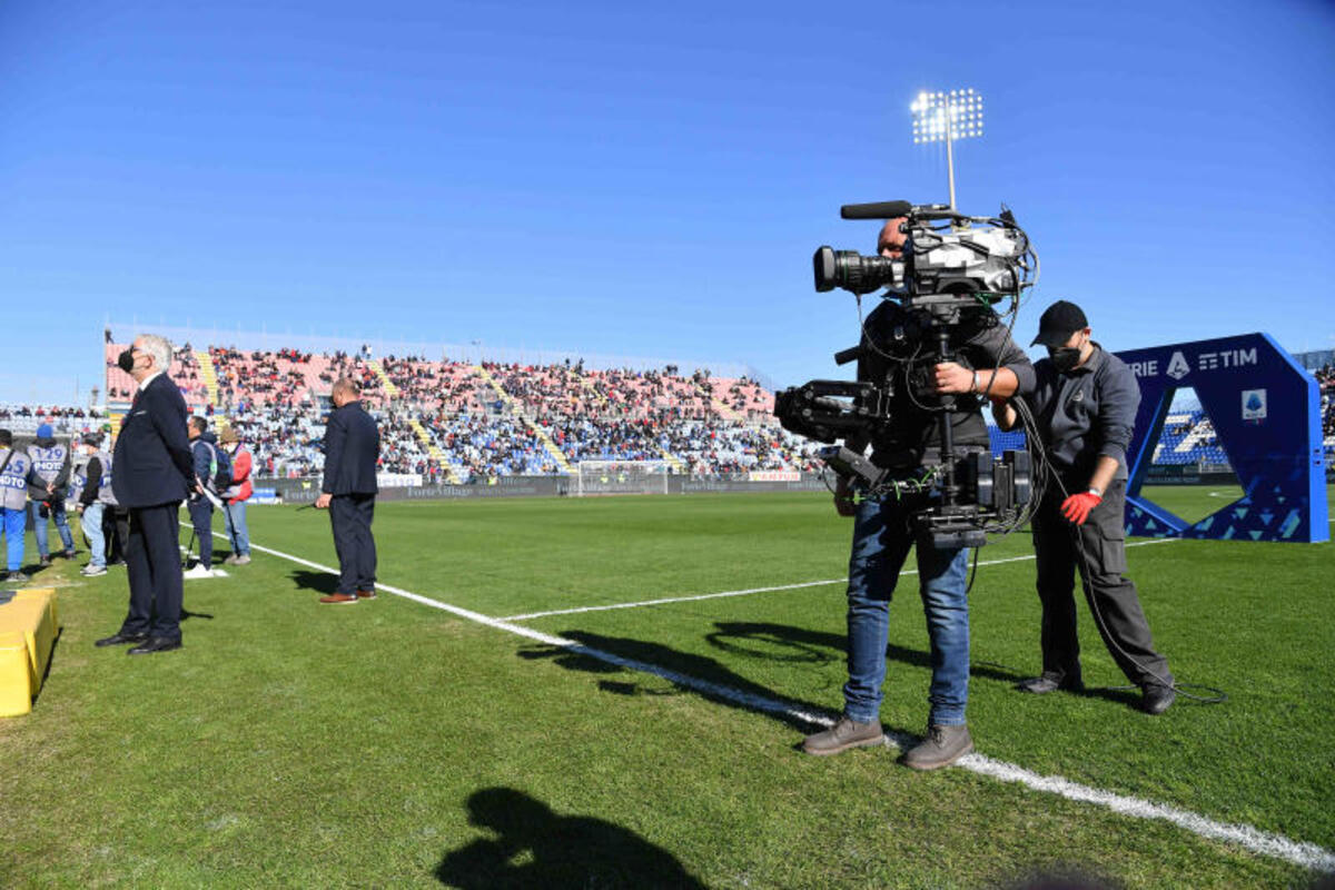 Timvision va in contropiede su Dazn: scoppia la guerra dei prezzi Timvision va in contropiede su Dazn: scoppia la guerra dei prezzi