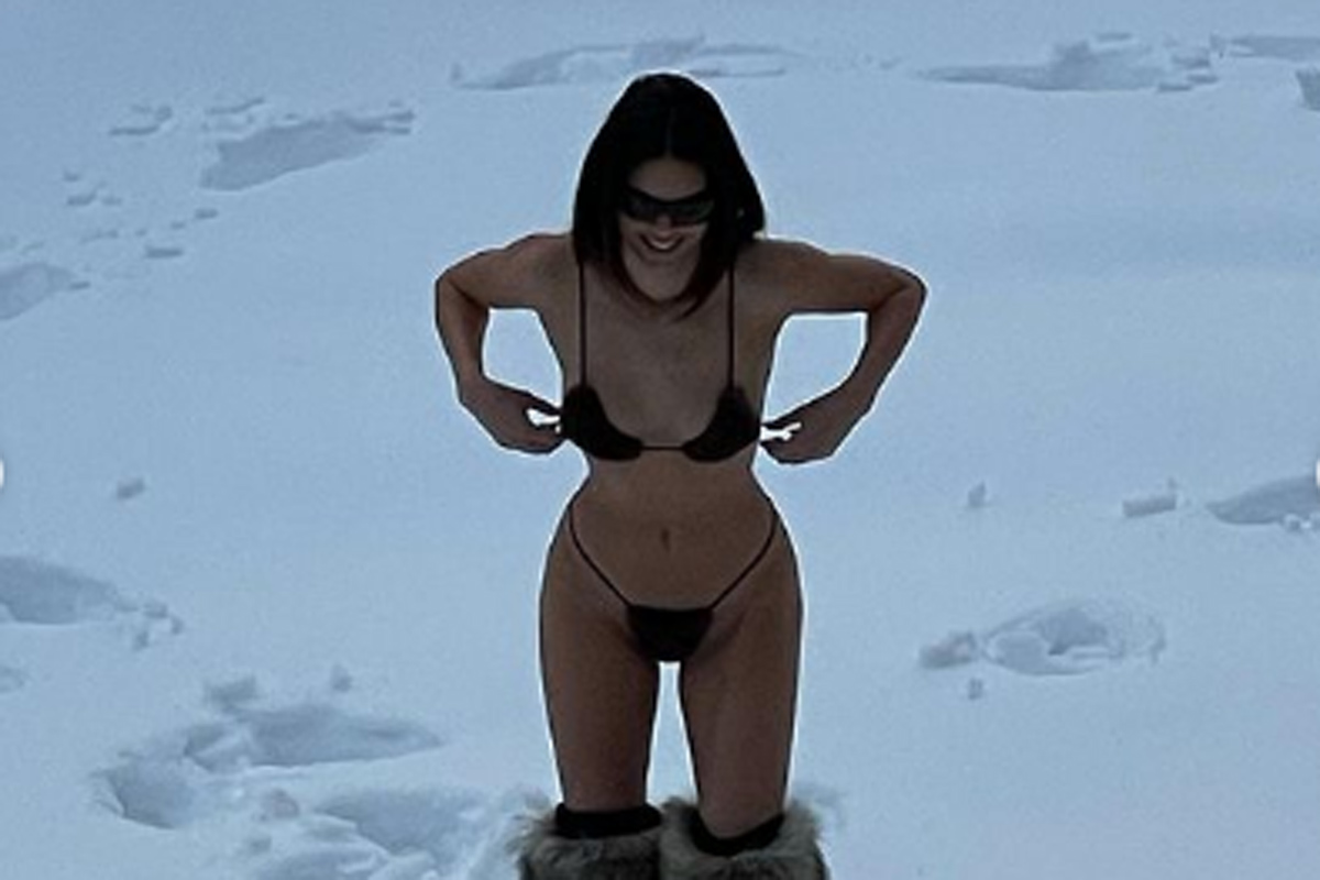Kim Kardashian ha rovinato l’abito di Marilyn Monroe – FOTO