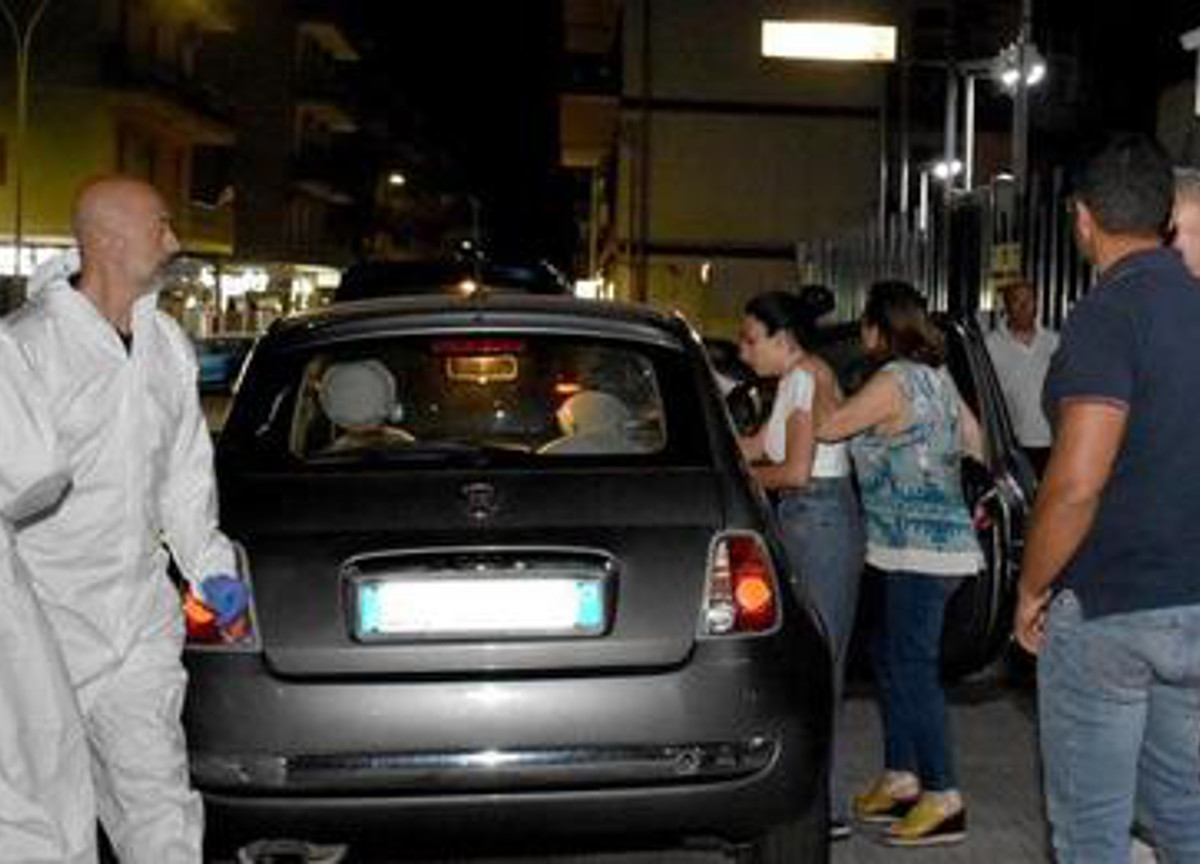 Bimba uccisa a Catania, 4 coltellate al collo dalla madre e la fuga sull’Etna
