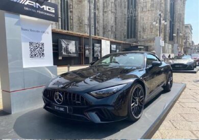 Auto di lusso sotto il Duomo, al via Milano Monza Motor Show
