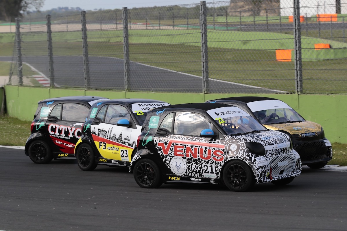 Free2move eSolutions a fianco della smart EQ fortwo e-cup