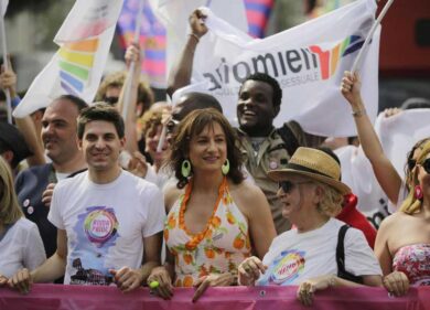 Gay pride e sfilate in tutta Italia: aumentano gli insulti social omofobi