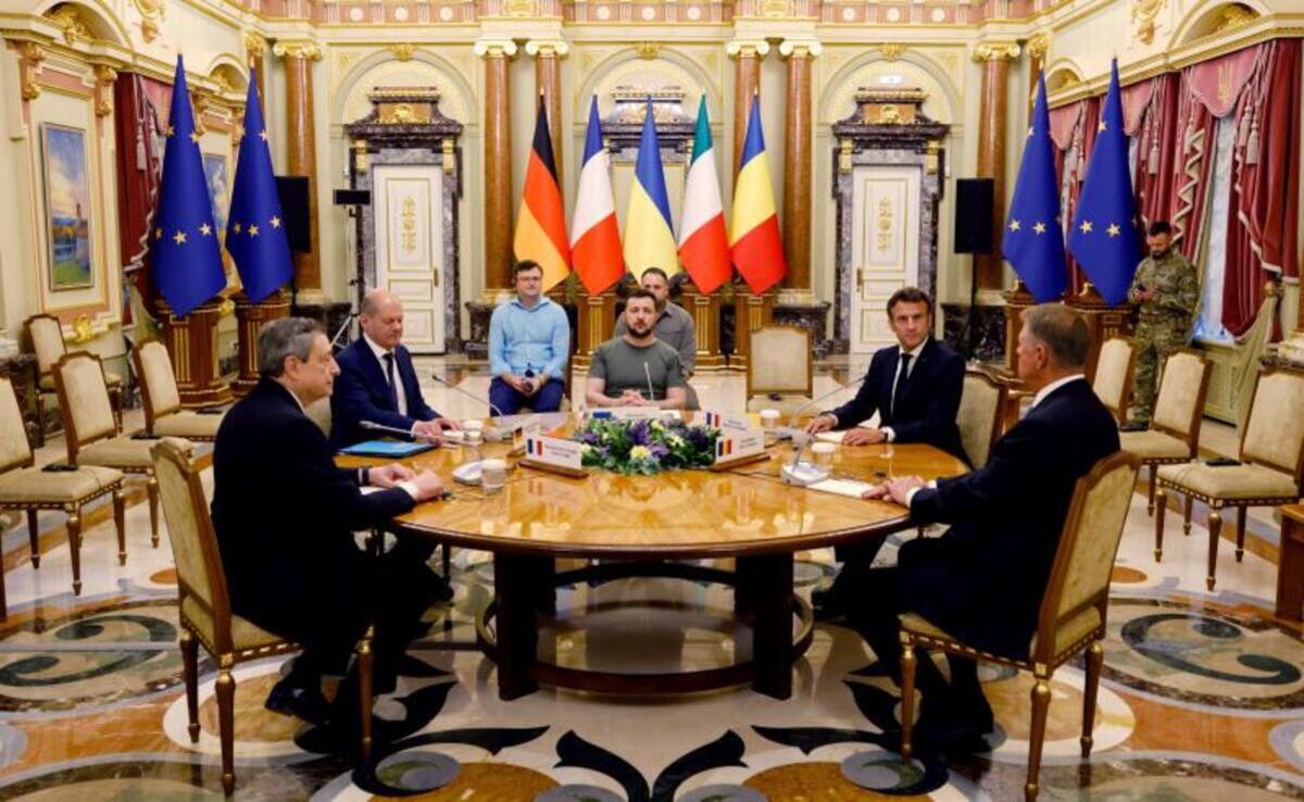Ucraina, Putin: finito il predominio Usa. Von der Leyen: si a ingresso in Ue Ucraina, Putin: finito il predominio Usa. Von der Leyen: si a ingresso in Ue