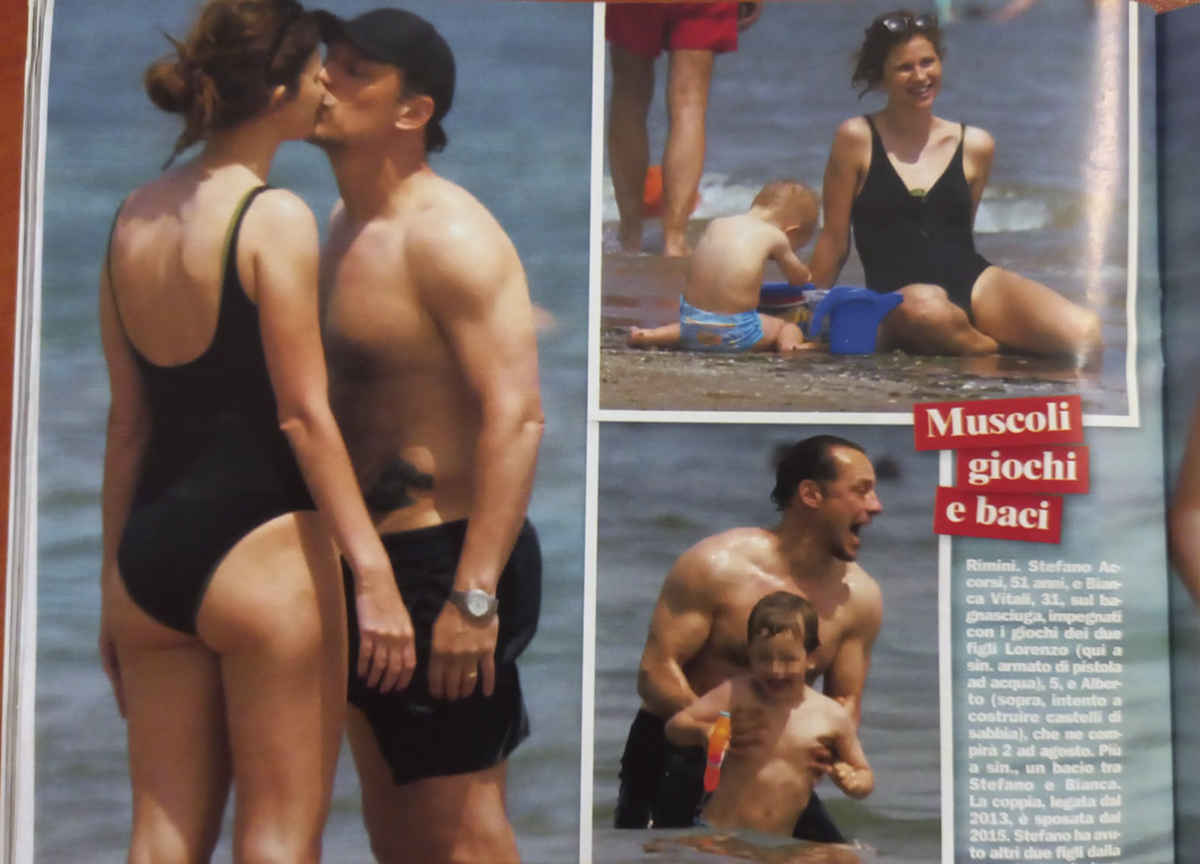 Stefano Accorsi, non solo cinema ma anche marito-papà impegnato. FOTO Stefano Accorsi, non solo cinema ma anche marito-papà impegnato. FOTO