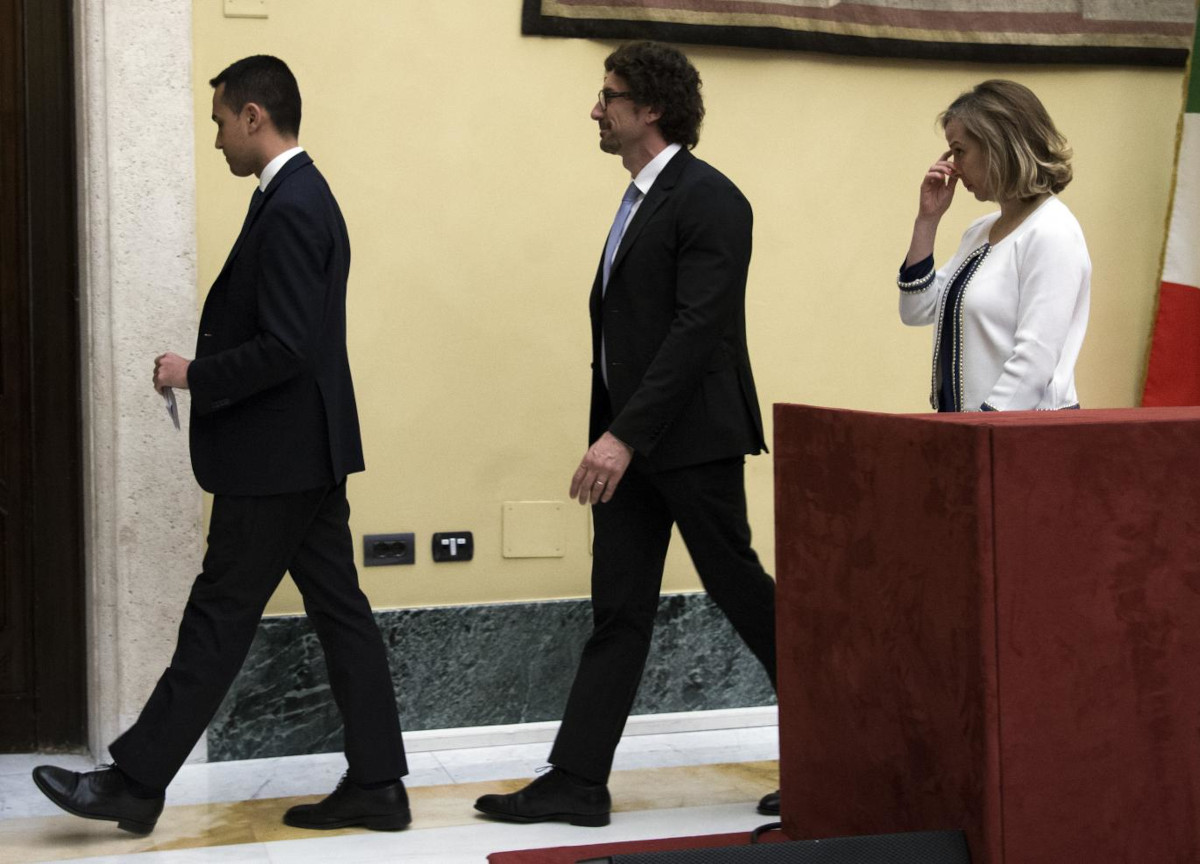 M5s, no al terzo mandato: non solo Di Maio. Via in 80, anche Fico a Toninelli M5s, no al terzo mandato: non solo Di Maio. Via in 80, anche Fico a Toninelli