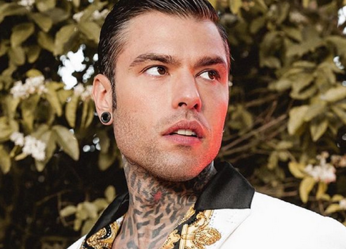Fedez contro il Vaticano: “Non ascoltate il Papa, sc***te più che potete” Fedez contro il Vaticano: “Non ascoltate il Papa, sc***te più che potete”