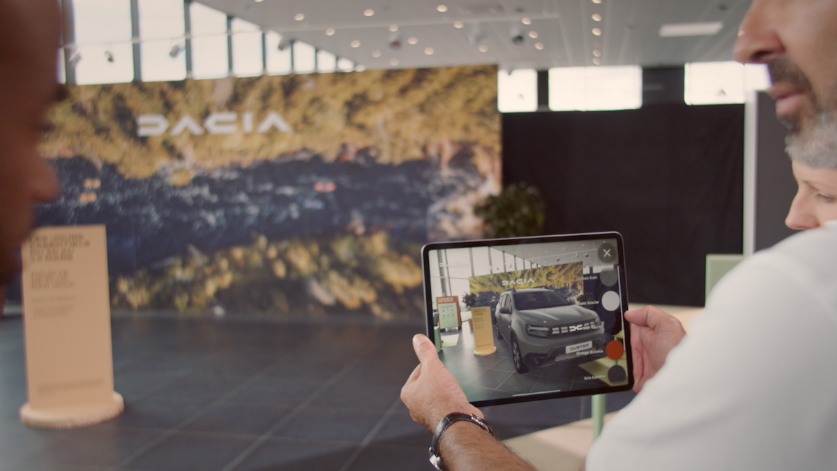 Dacia lancia AR la app di realtà aumentata ingegnosa e utile Dacia lancia AR la app di realtà aumentata ingegnosa e utile