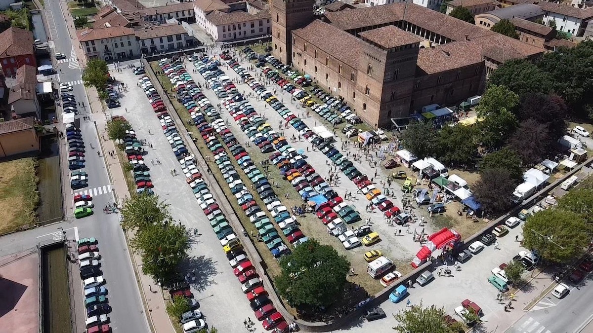 939 Panda hanno invaso Pandino