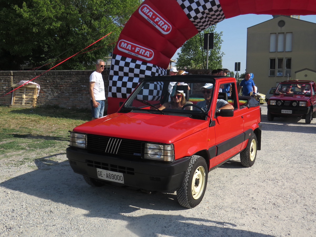 939 Panda hanno invaso Pandino