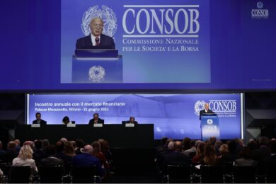 Inflazione alle stelle, arriva il portafoglio salva-risparmi della Consob