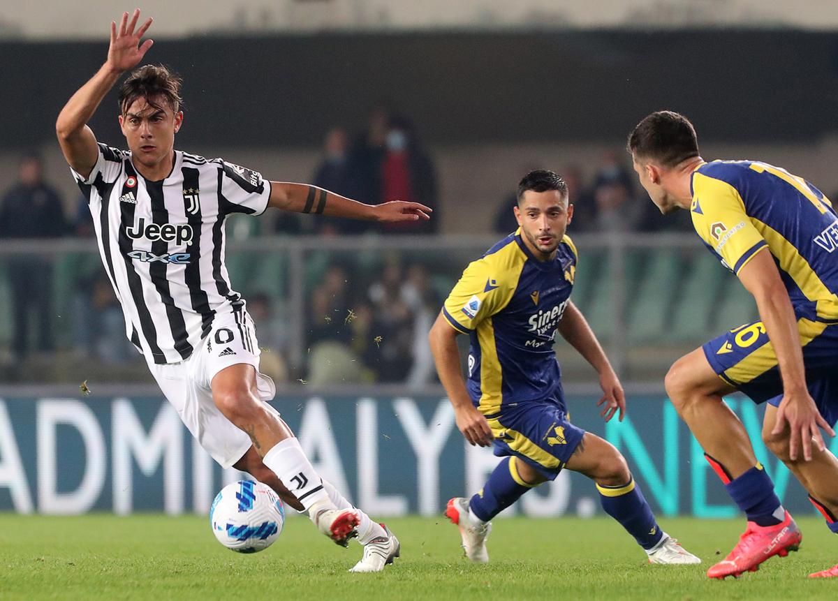 Dybala, Inter frena e ora scende in campo il Milan. Derby di calciomercato Dybala, Inter frena e ora scende in campo il Milan. Derby di calciomercato