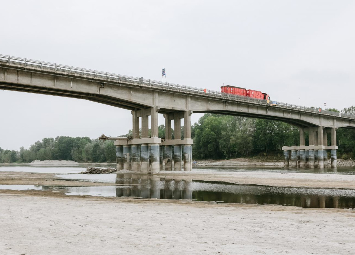 Emergenza siccità, a Varese ordinanza per limitare acqua potabile Emergenza siccità, a Varese ordinanza per limitare acqua potabile