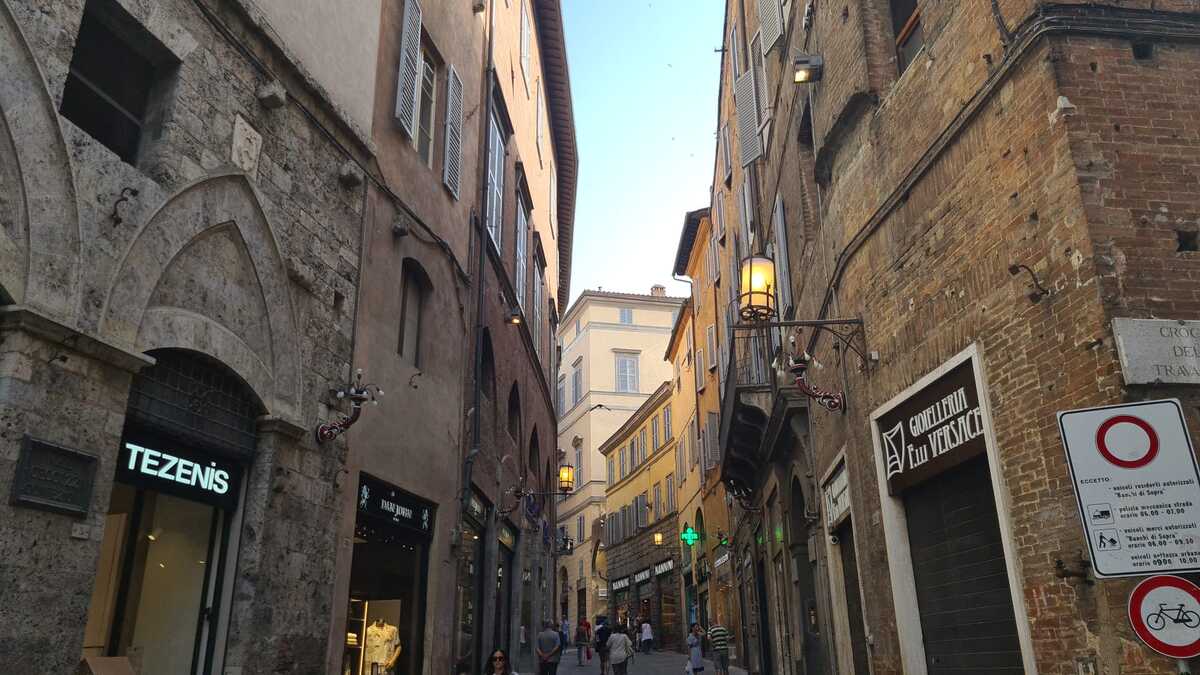 siena luci accese