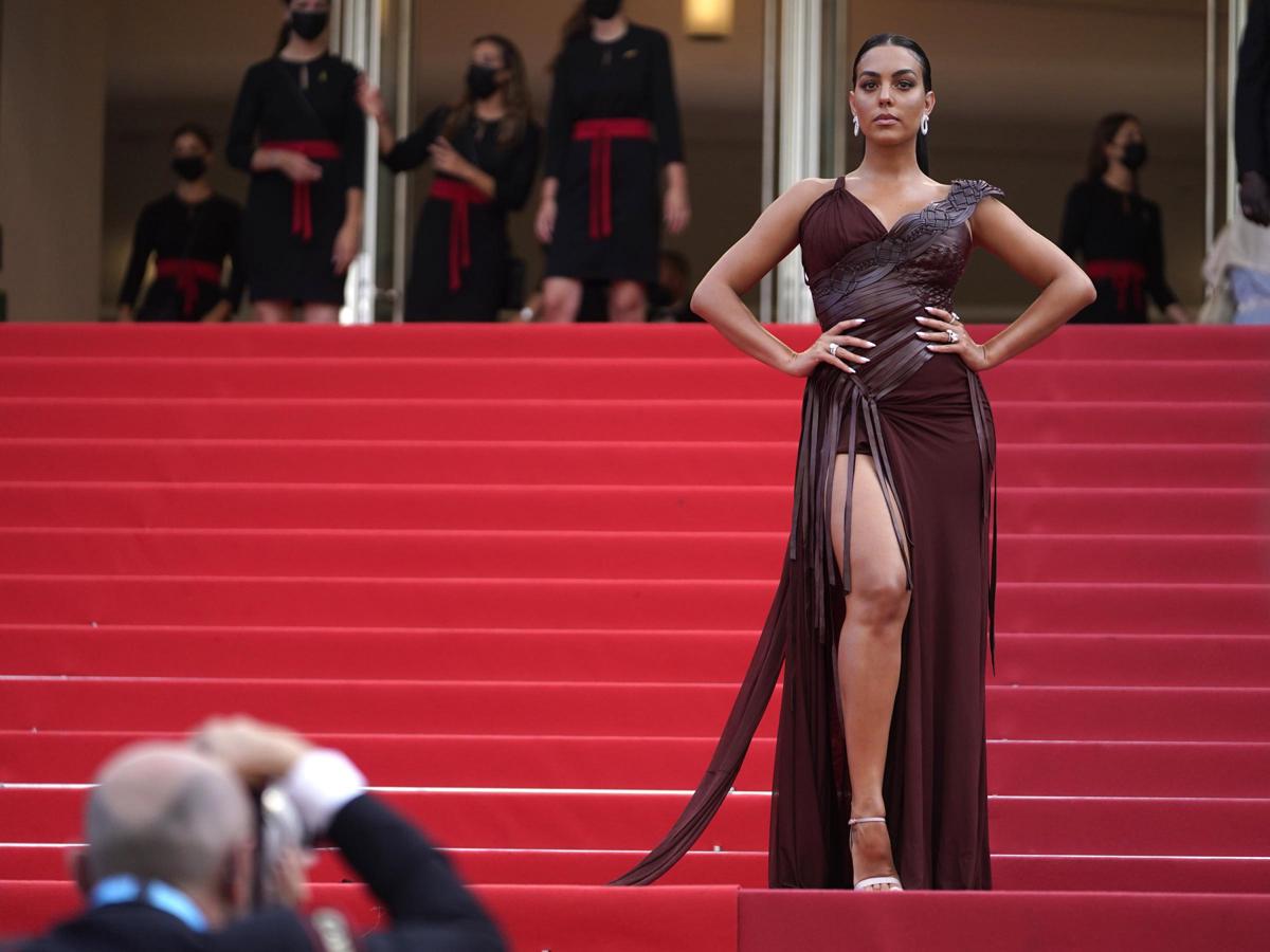 Georgina Rodriguez, che curve in alto mare (FOTO). E Ronaldo alla Roma…