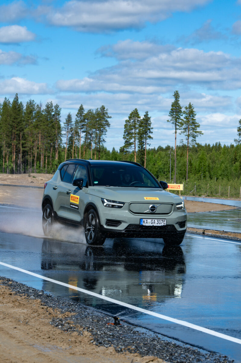 Pirelli presenta la nuova gamma Scorpion